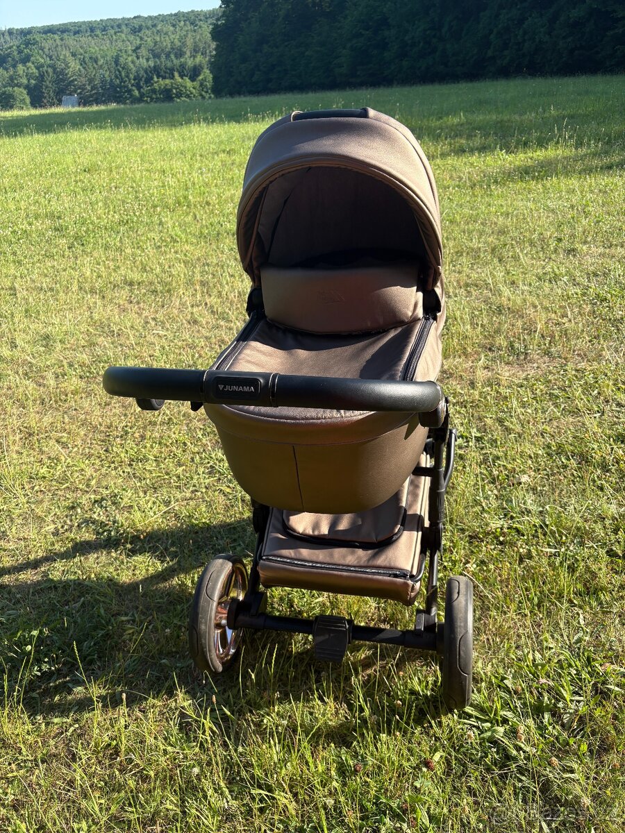 Kočárek Junama - 4