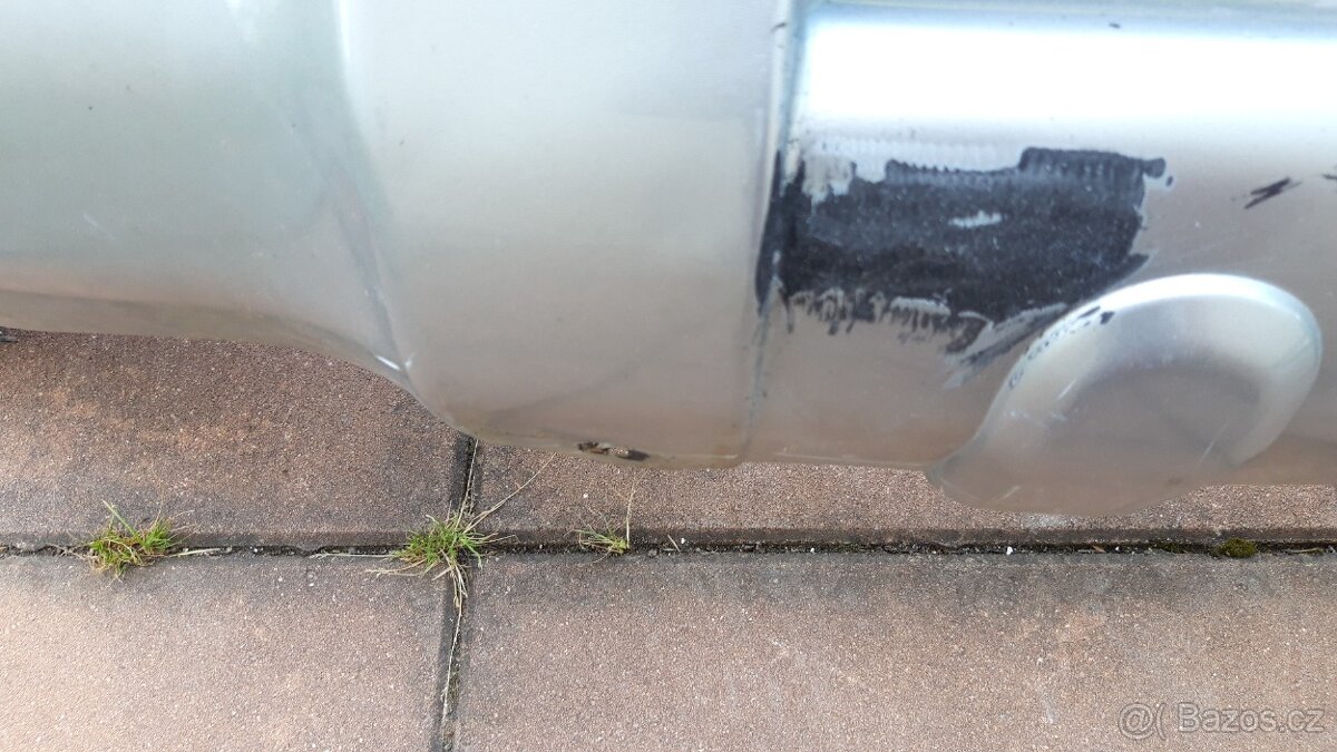 Nissan Navara D22 –  Nárazník přední plastový - 4