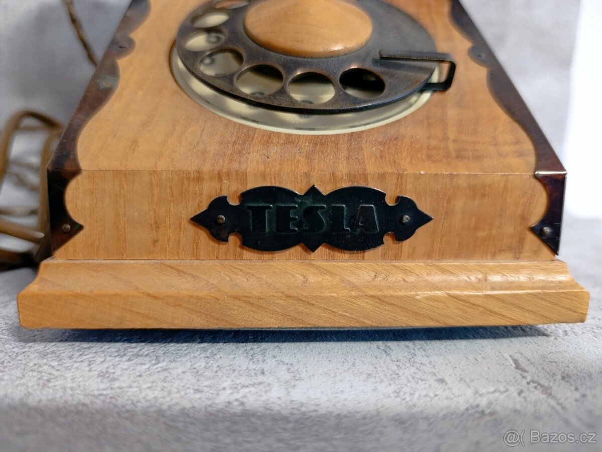 Starý telefon Tesla k dekoraci č.2 - 4