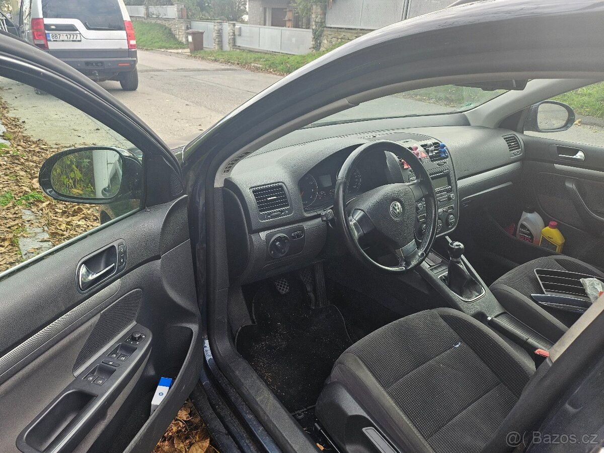 Prodám Volkswagen Golf 5 1,4 TSI - 4