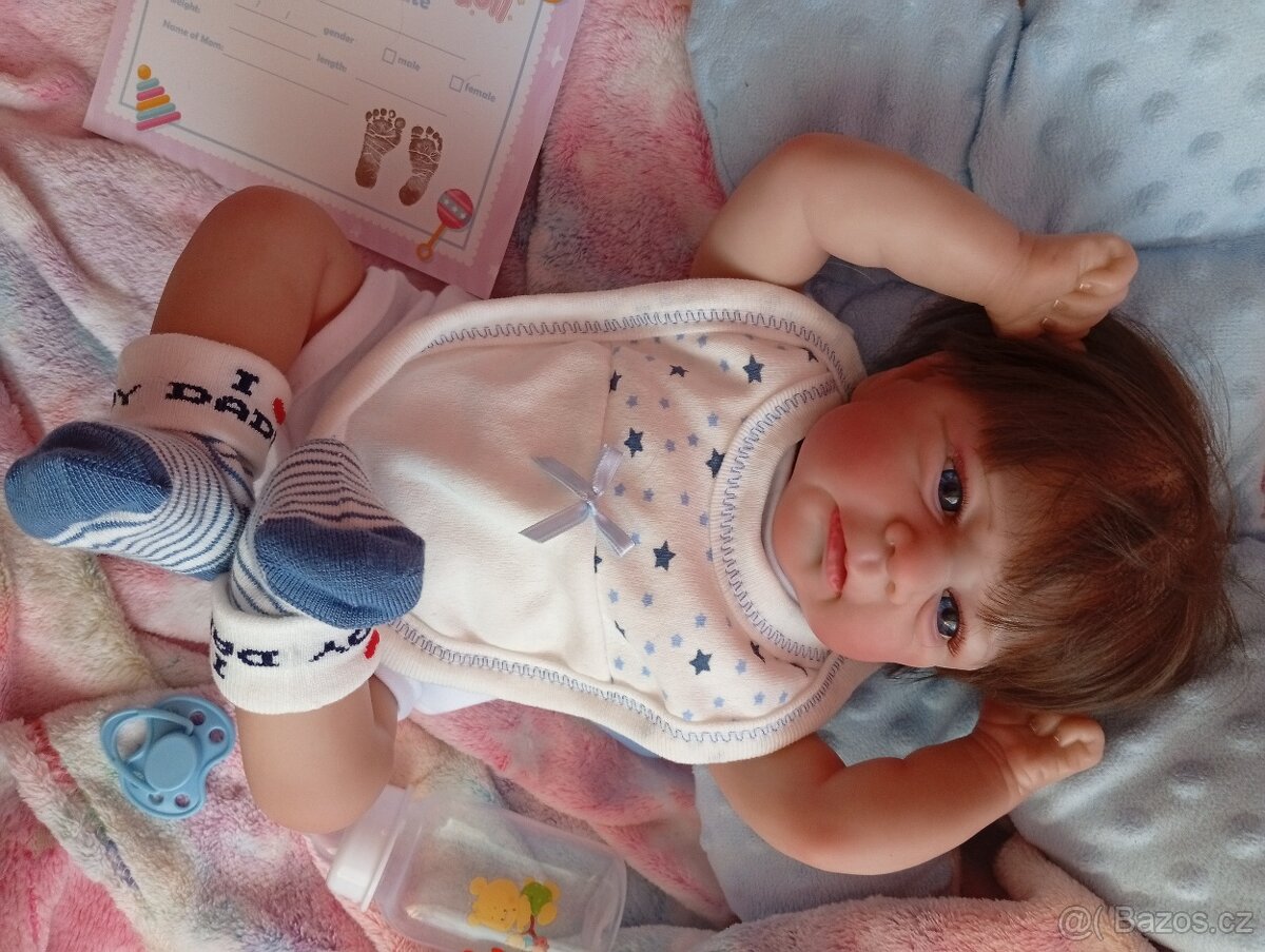Realistická Reborn panenka zamračený chlapeček - 4