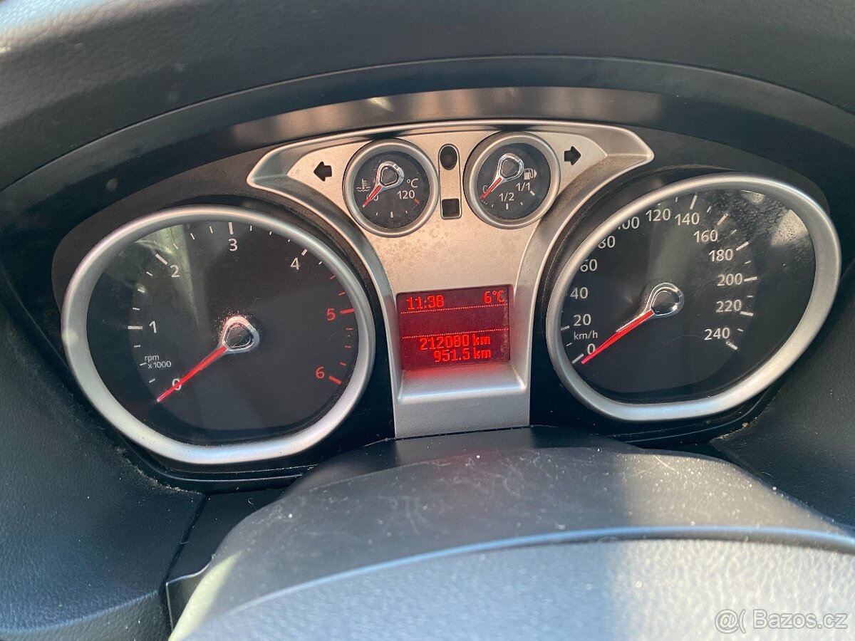 Ford Focus combi 1.6 TDCI, 66 kW, r.v. 2010, nová STK - 4