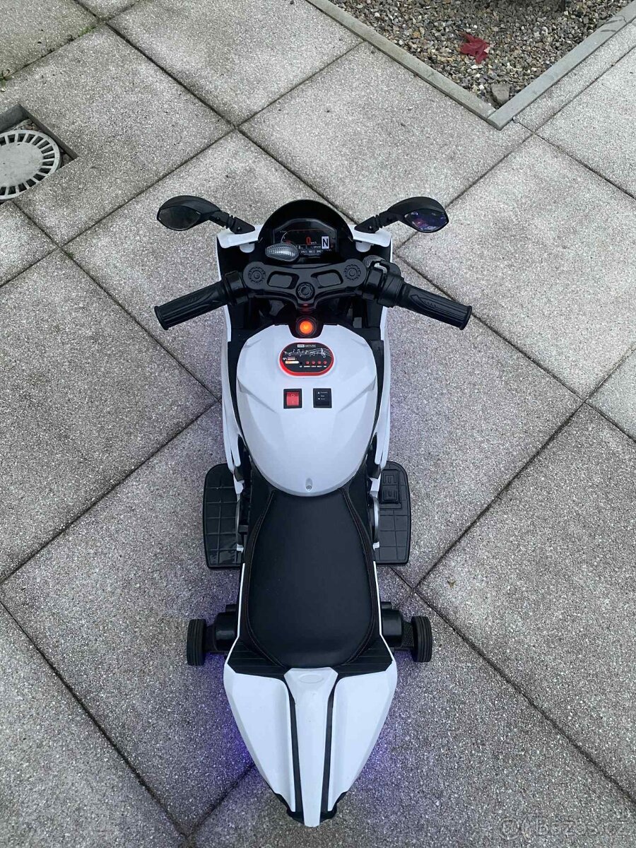 Elektrická motorka Kawasaki Ninja - 4