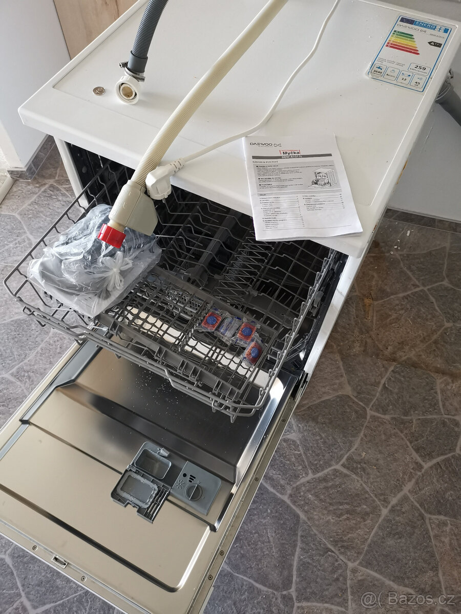 Myčka Daewoo DDW-A1211L - 4