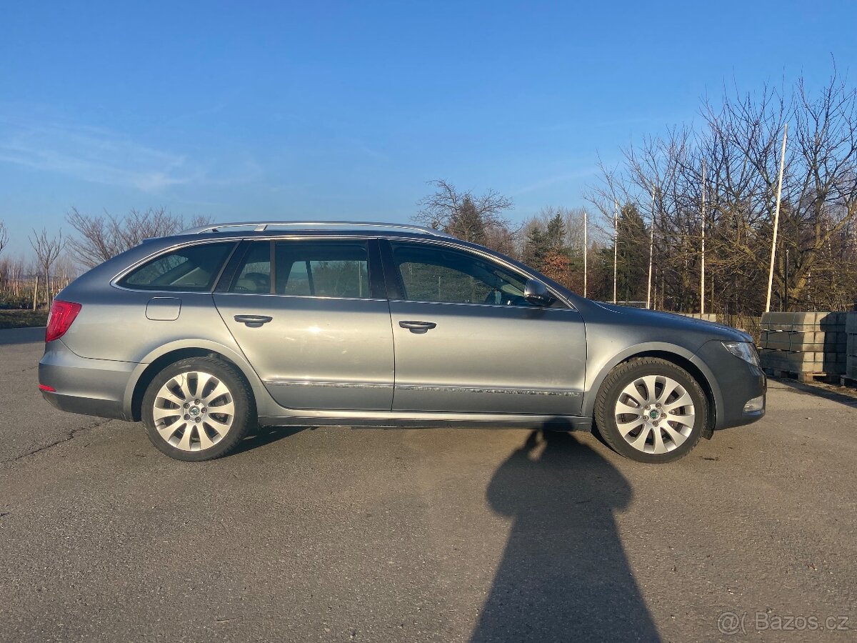 Škoda Superb II 2.0 tdi elegance combi 125 kw - 4