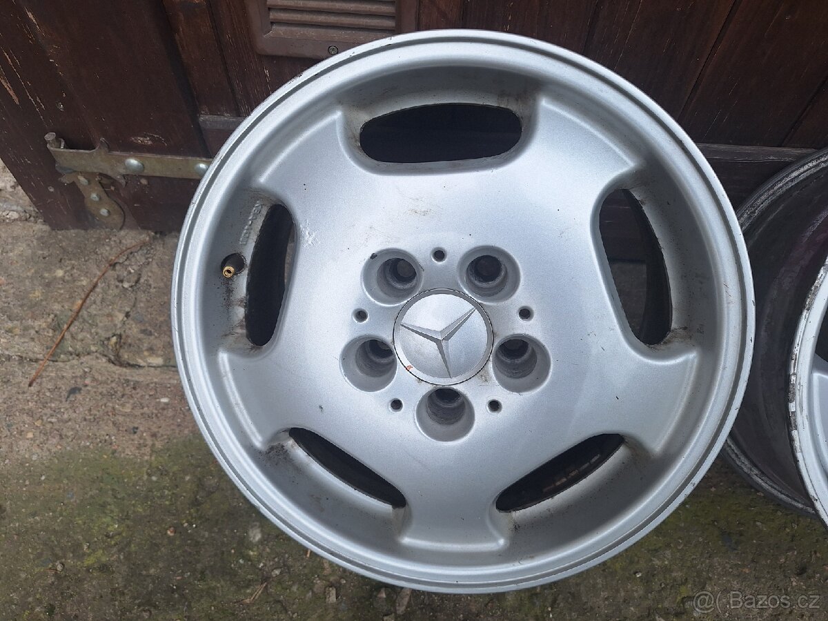 Mercedes 210, original kola - 4