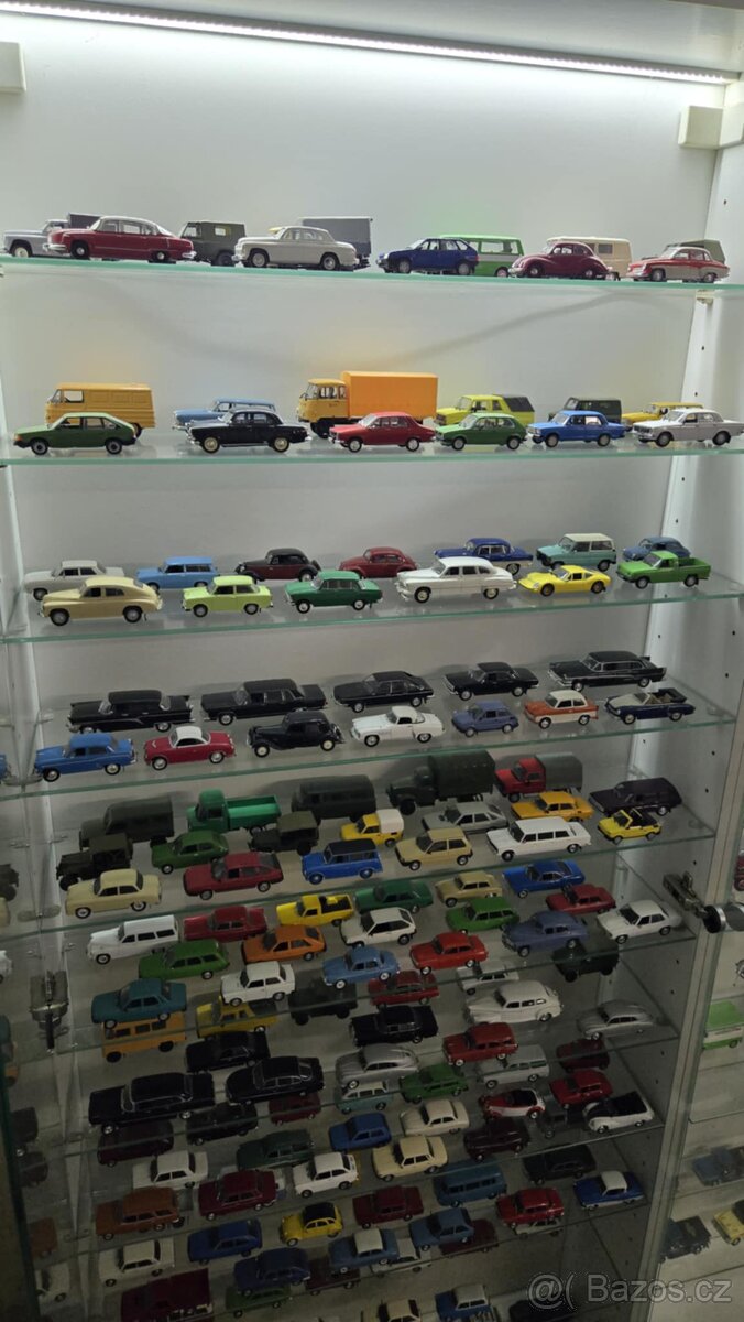 Set kltovních aut a autobusů ČSSR a socialismu ,DE AGOSTINI - 4