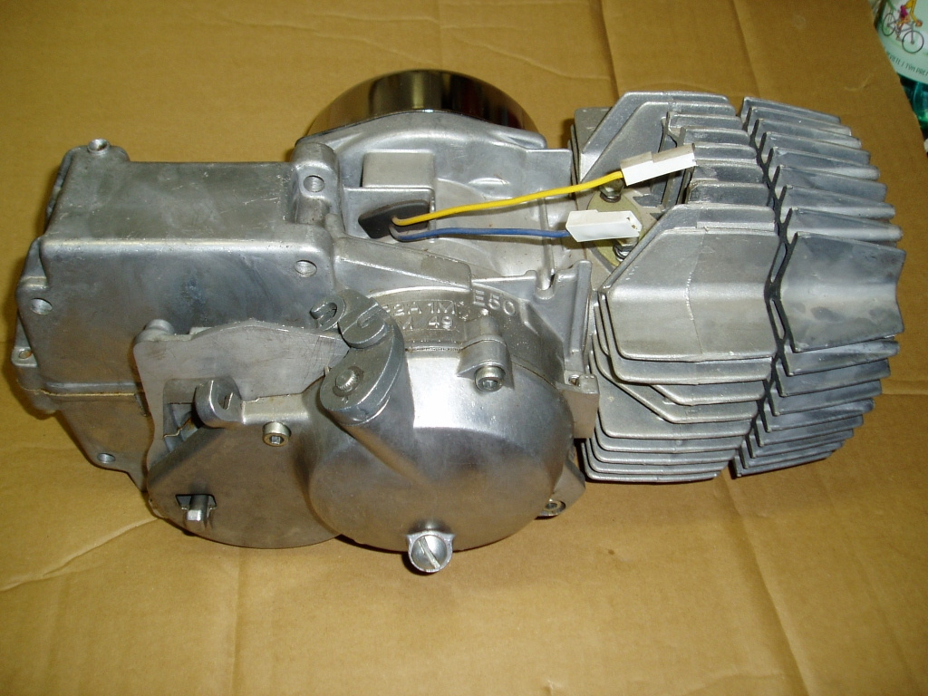 - Nový - Motor- na - KORÁDO Manet 216 - - 4