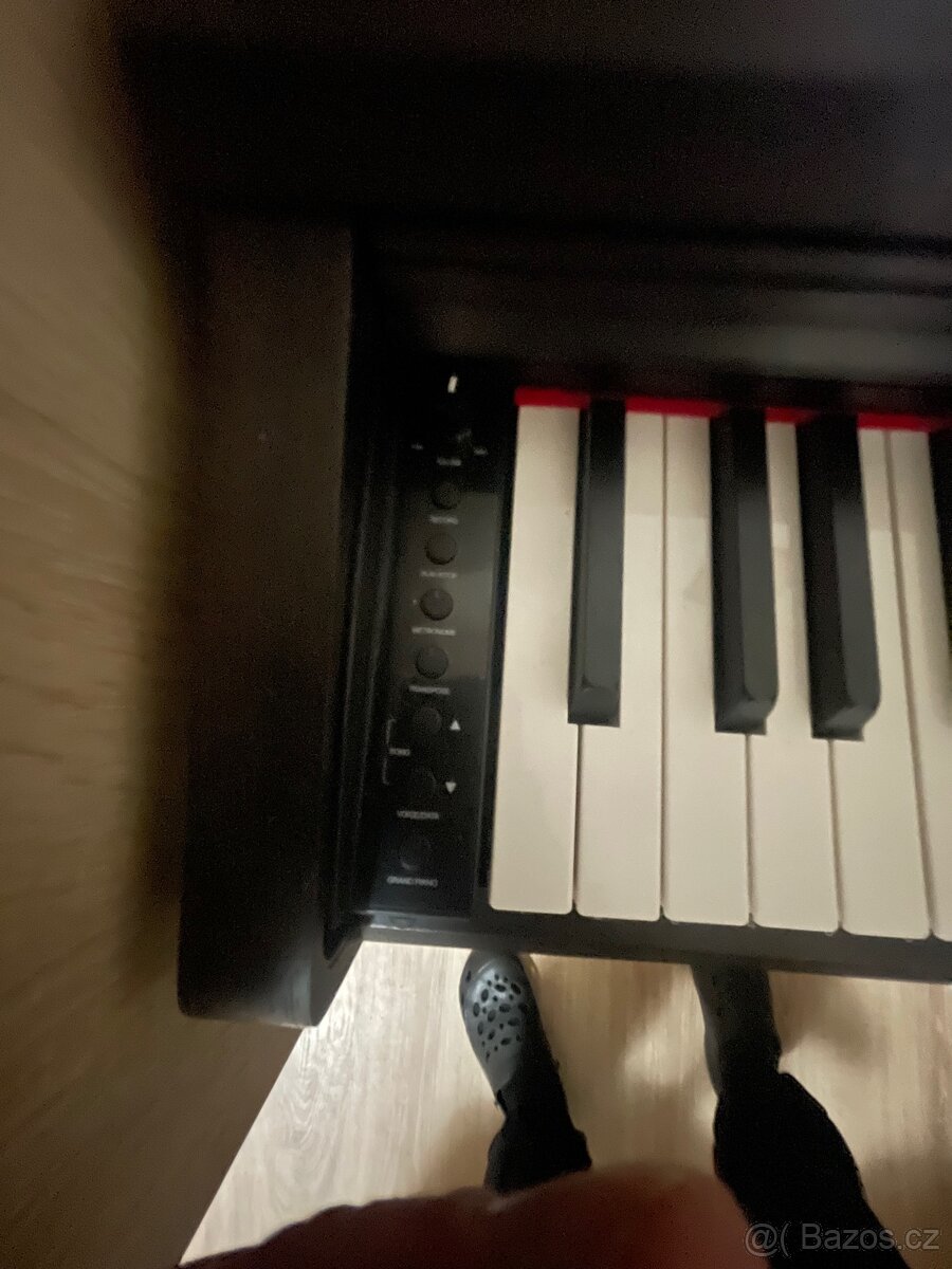 Digitální Piano Pearl River V05 - 4