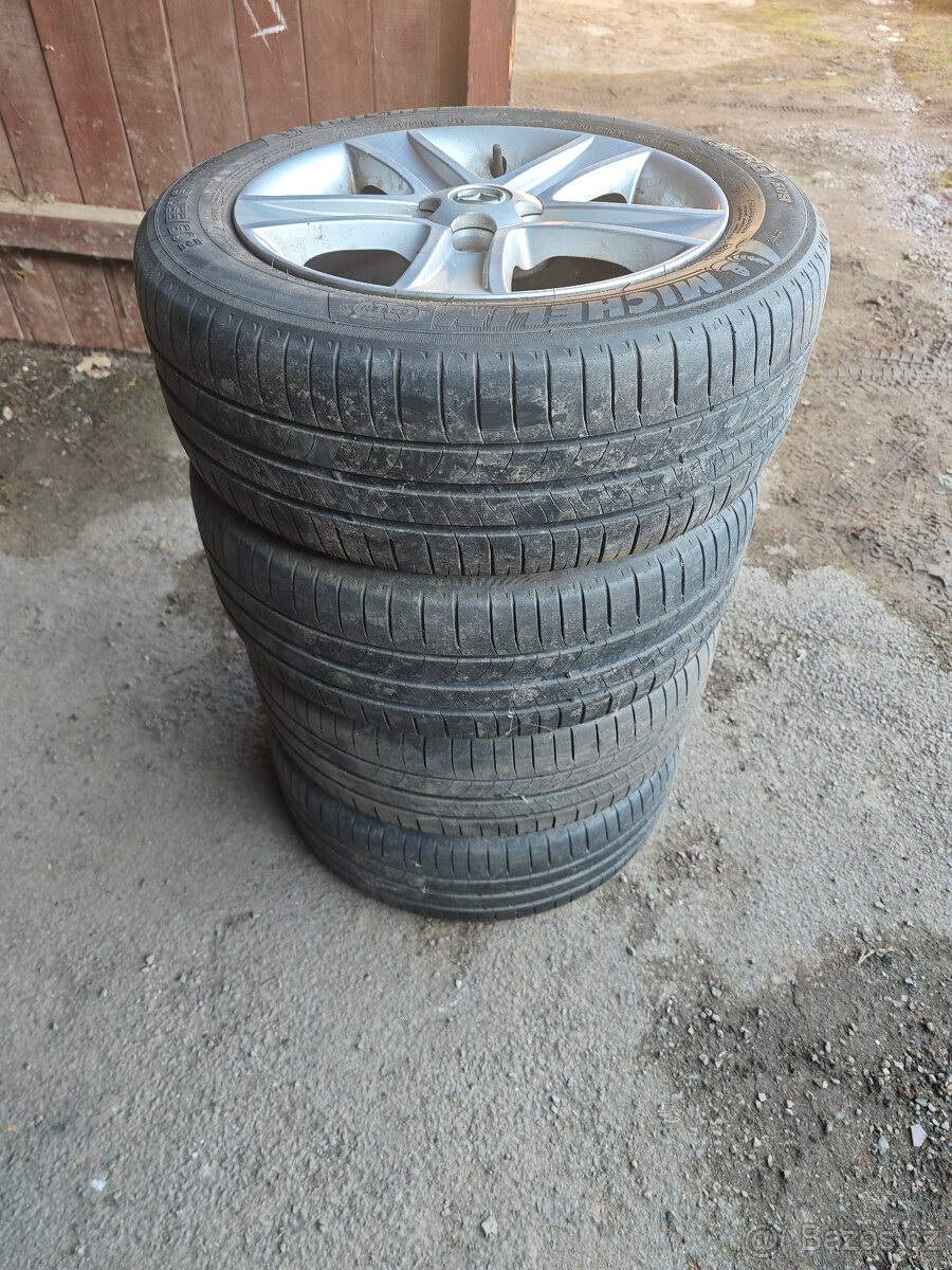 Prodám sadu Alu disků Mazda 7Jx16H2 ET55 + le pneu 205/55/16 - 4
