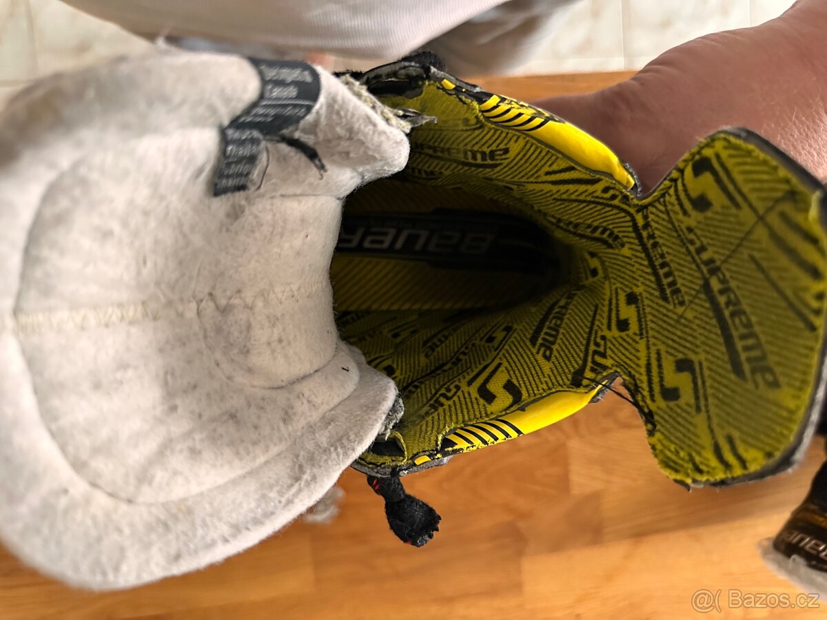 Brusle BAUER SUPREME M4 - vel. 3 EE - 4