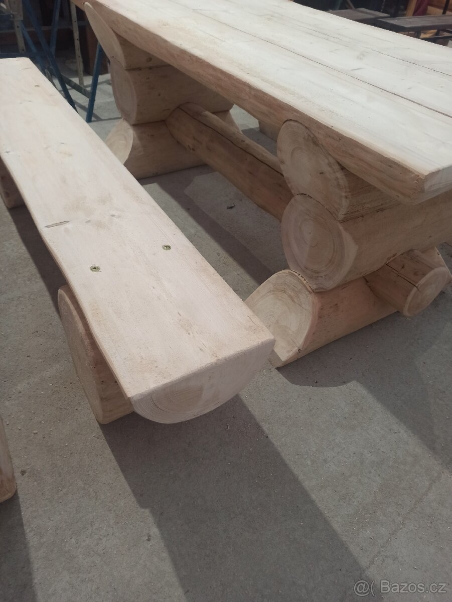 Srubový stůl s lavicemi - 4