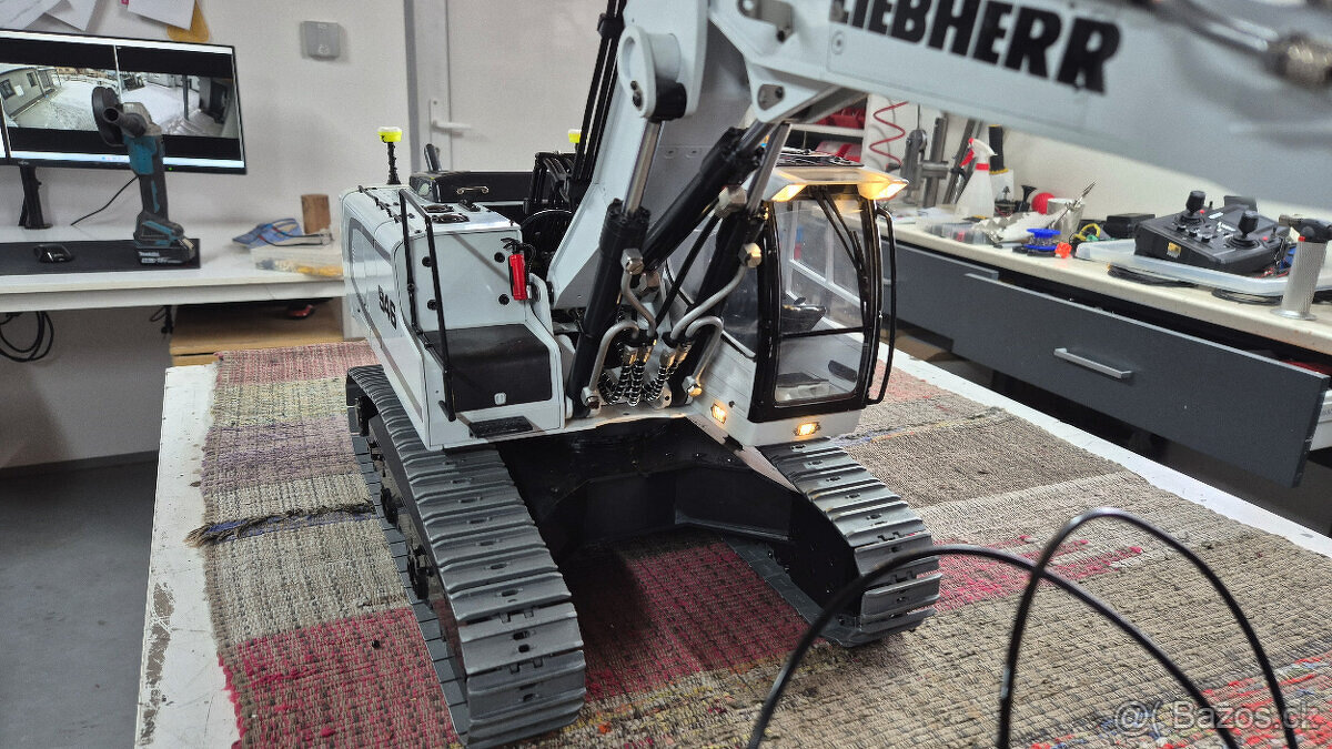 Hydraulicky RC bager - 4