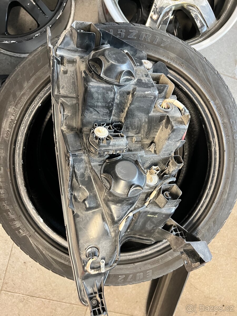 Pravý přední světlomet Ford ranger - 4