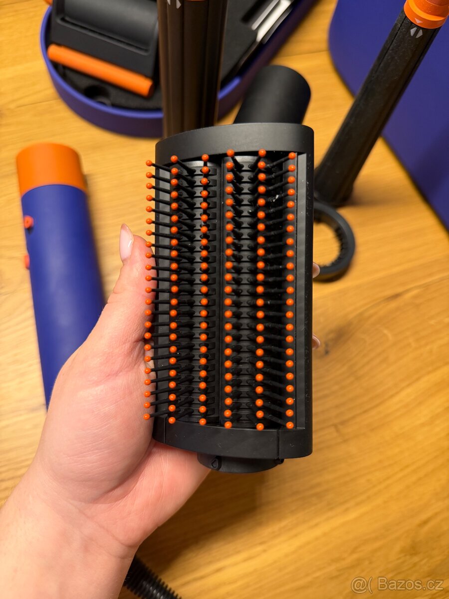 Dyson airwrap - 4