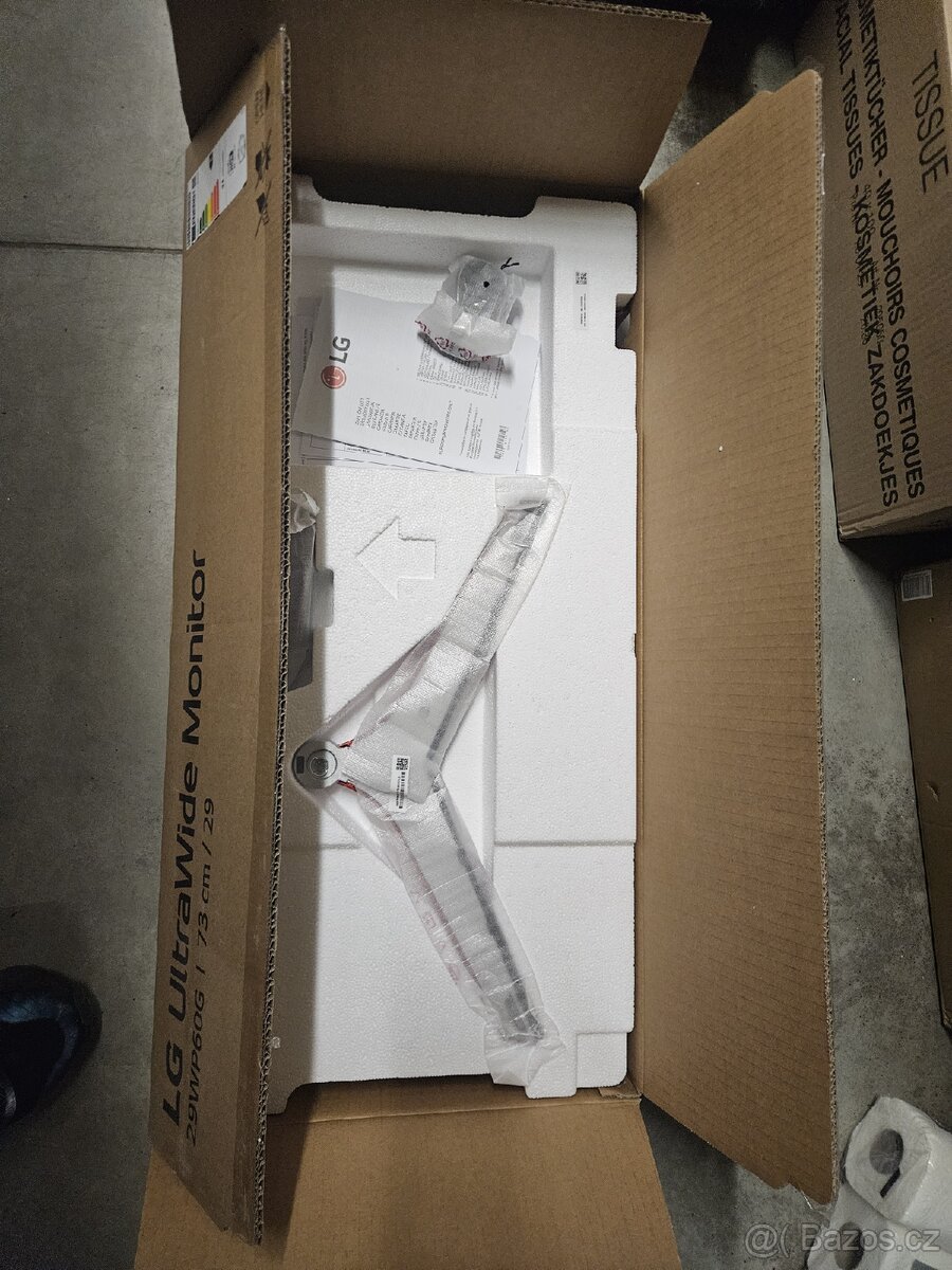 Ultraširokoúhky monitor LG 29WP60G-B - 4