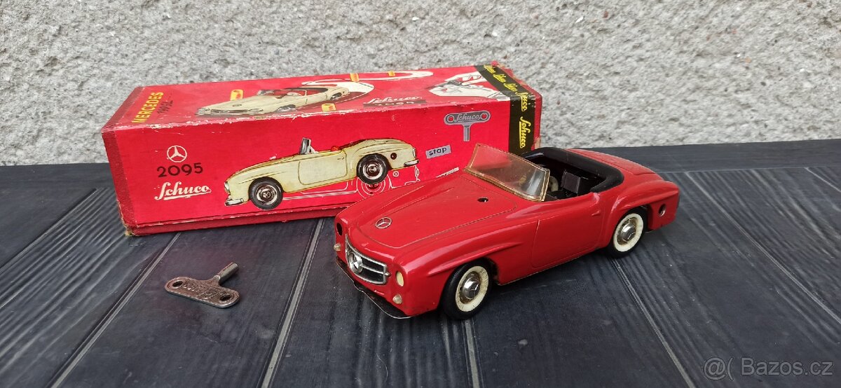 Schuco Mercedes Benz na klíček - 4