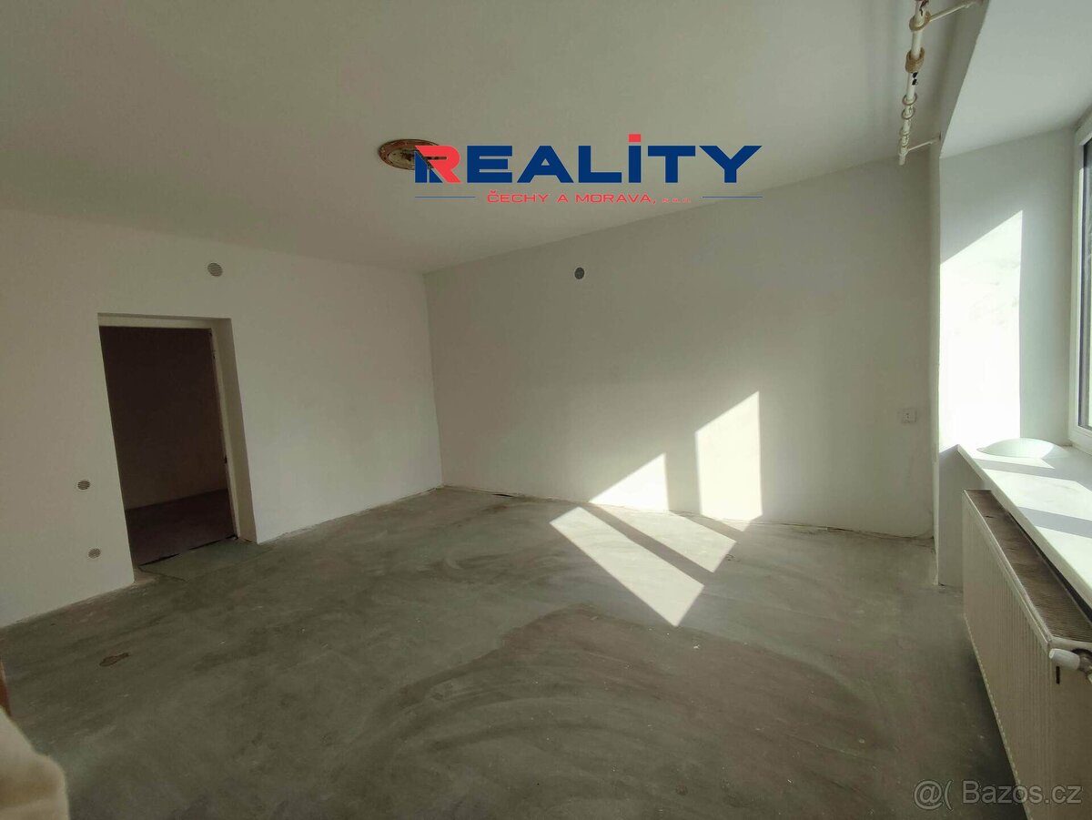 Pronájem bytu 2+1 - 4