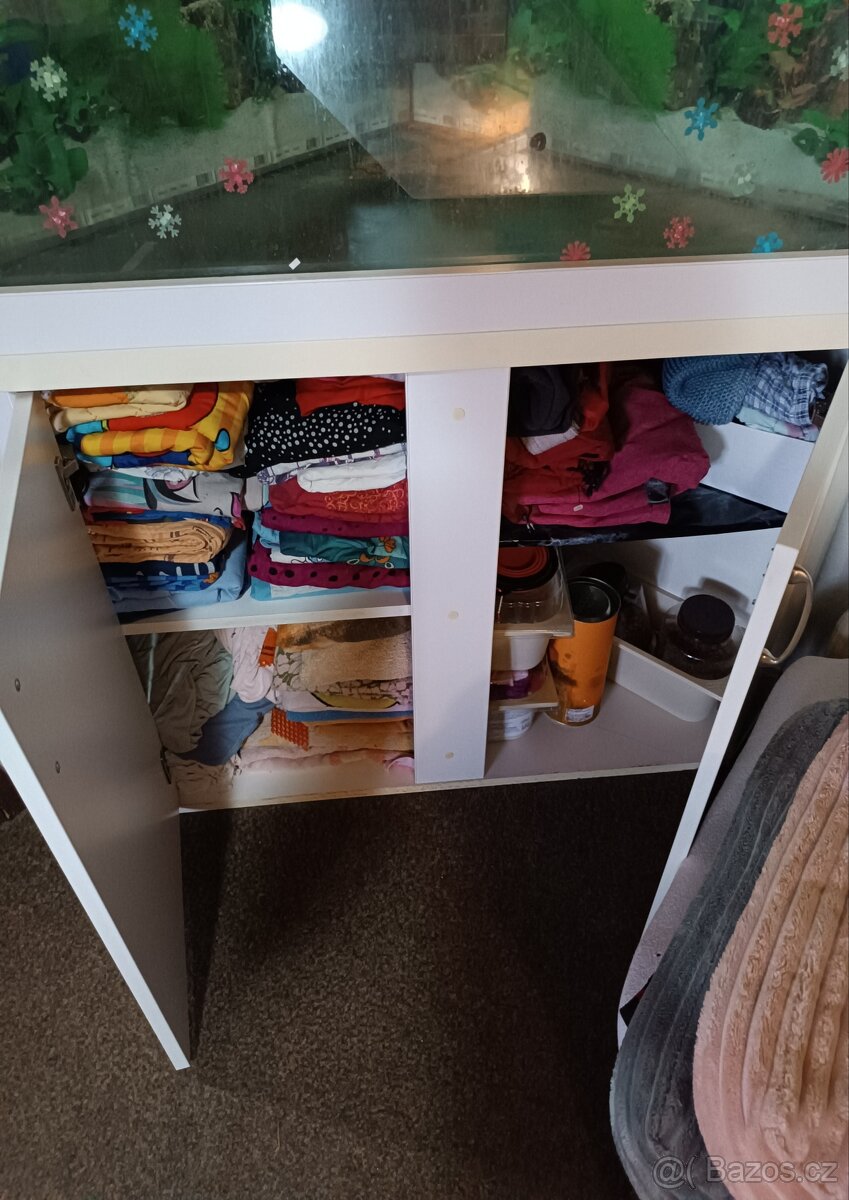 Akvárium se skříňkou - 4