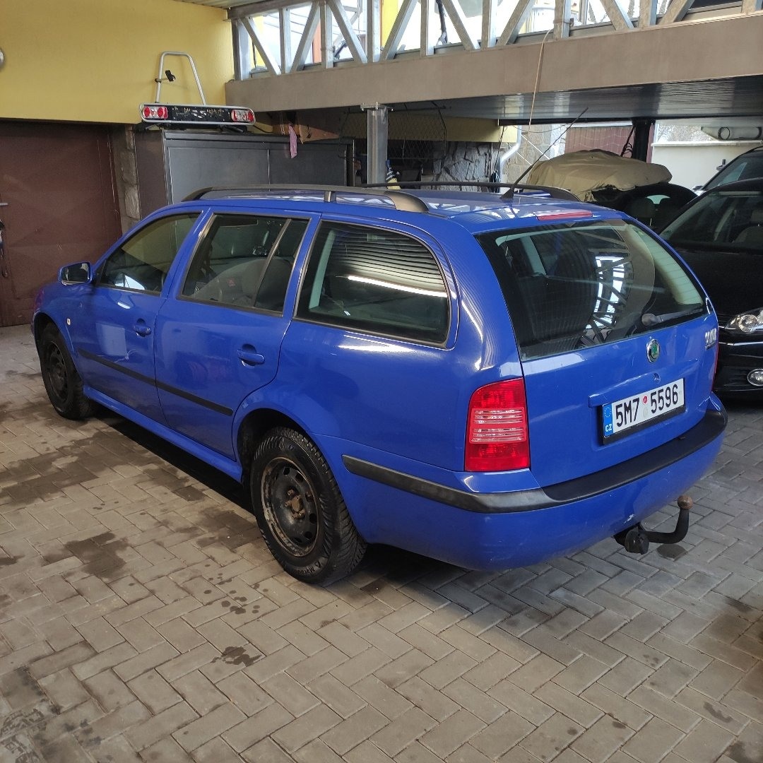 Škoda Octavia combi LPG Tour Modrá - 4