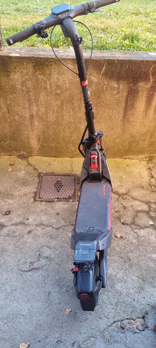 Segway zt3 pro e koloběžka - 4