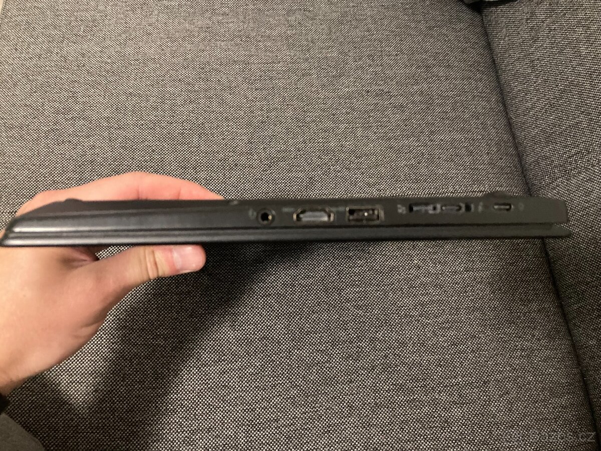 Lenovo ThinkPad X390 - 4