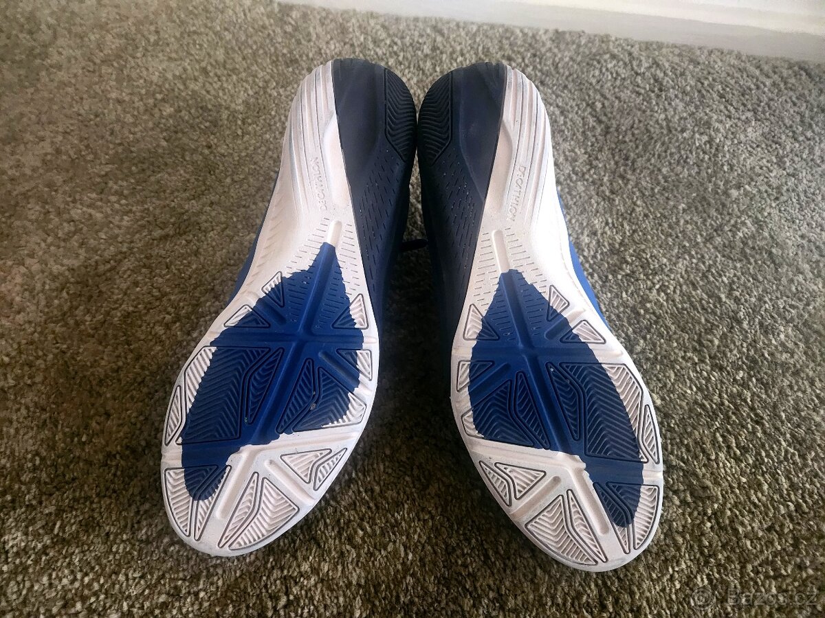 Sálové tenisky Sportovní boty Kipsta vel. 40 - 4