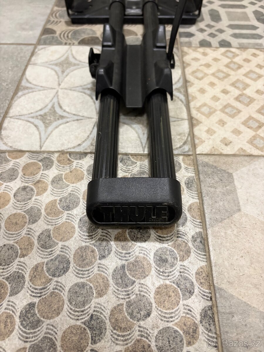 Stresni nosic na kola thule - 4