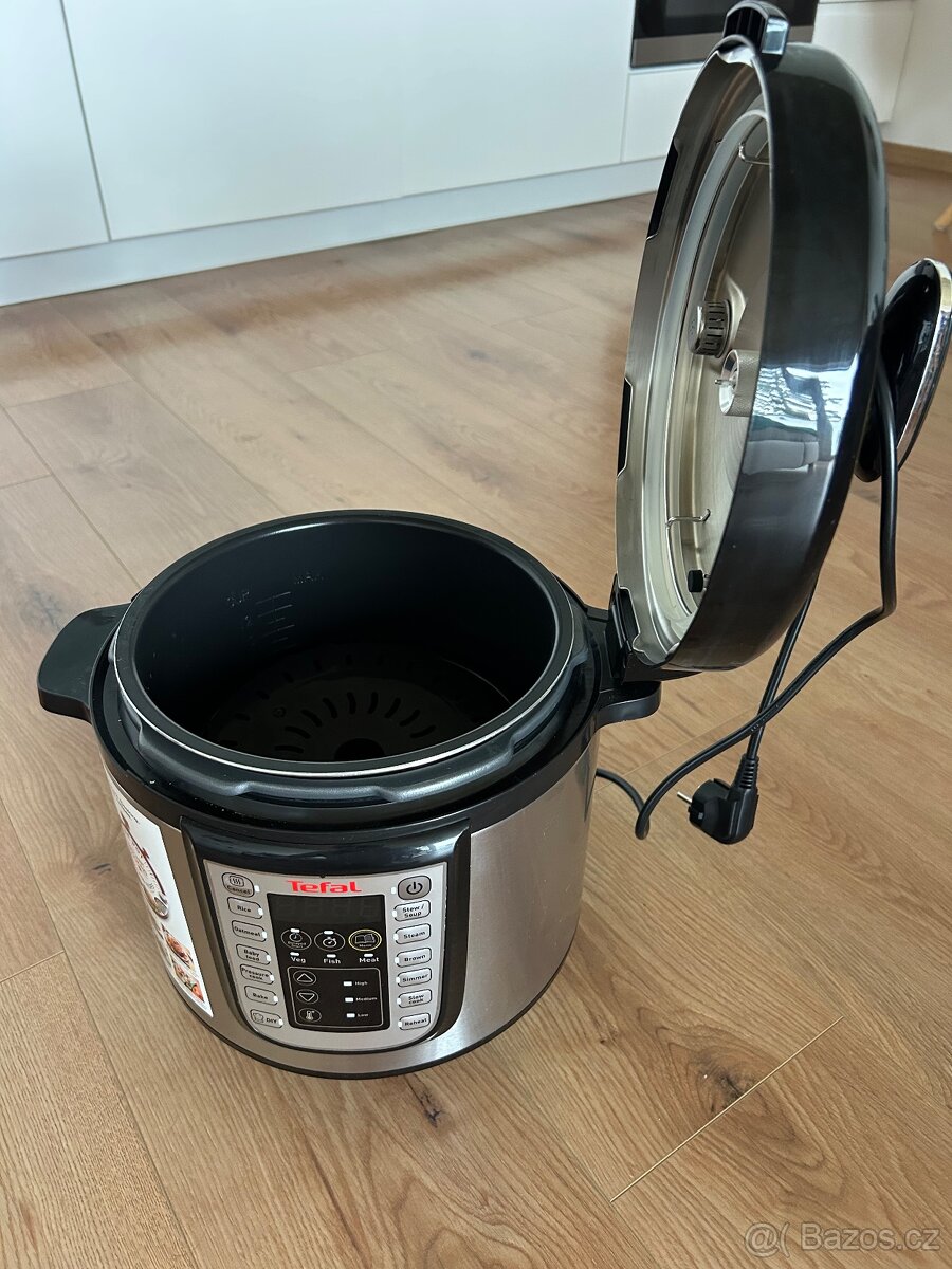 Multifunkční hrnec Tefal All in One pot - 4