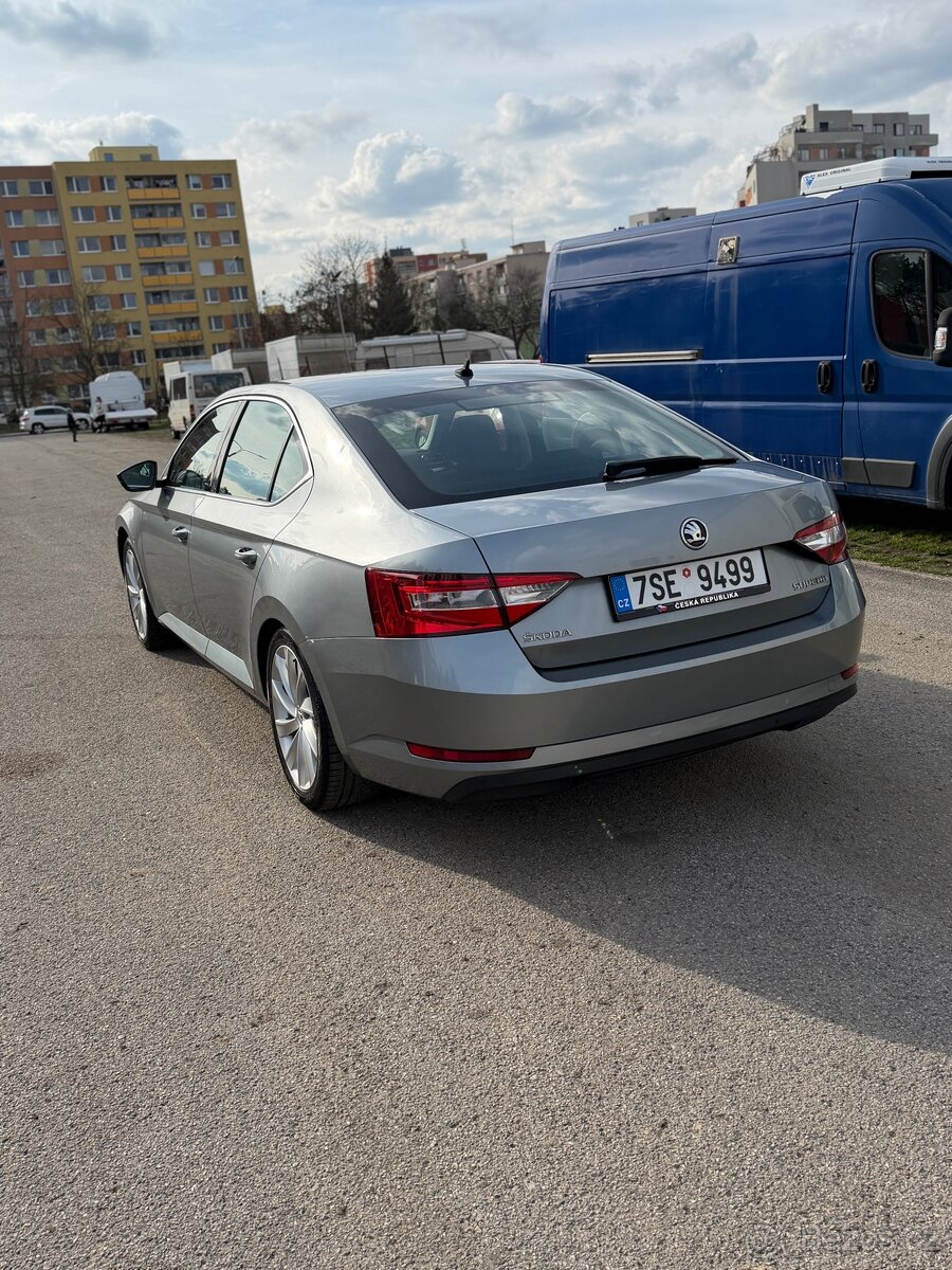 Škoda Superb 2.0tdi automat - 4