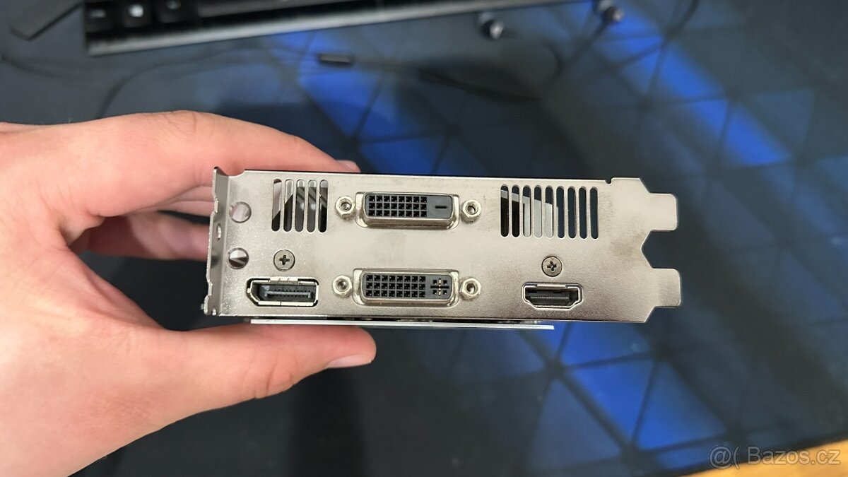 GPU ASUS ECHELON GTX 950 OC 2GB - 4