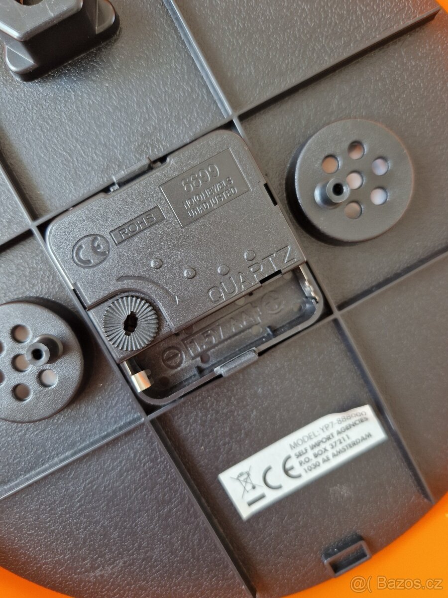 Dětské hodiny, oranžové se slonem - 4