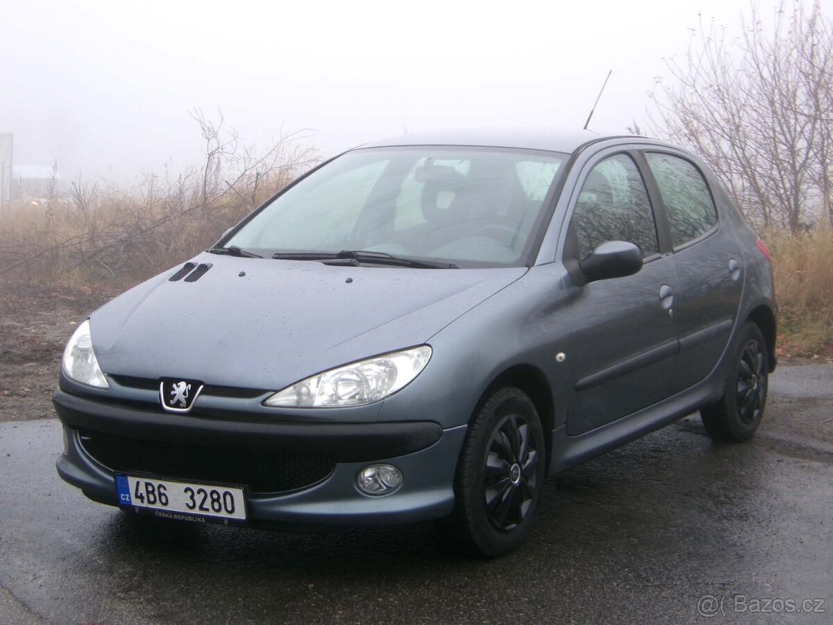 Peugeot 206 1.4i 82000km - 4