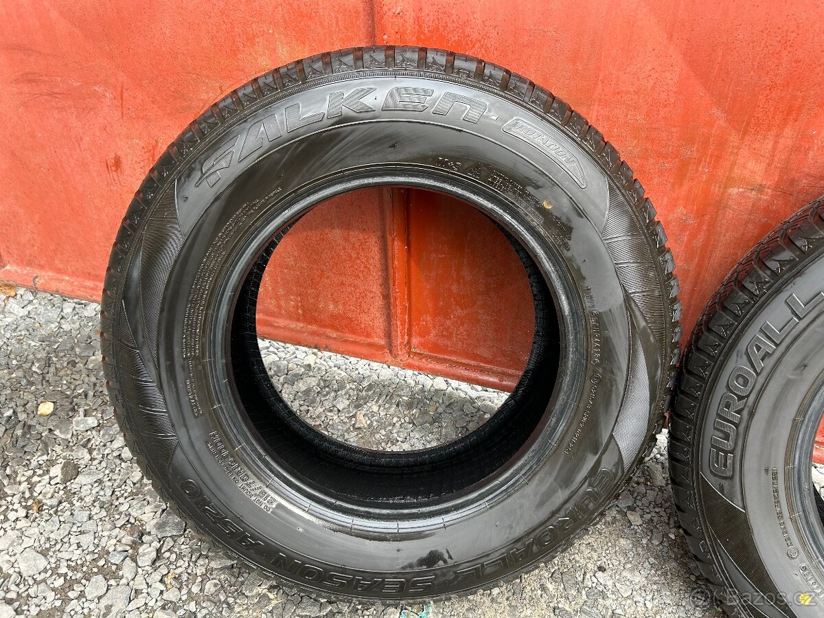 Prodám gumy 215/70/16 - 4