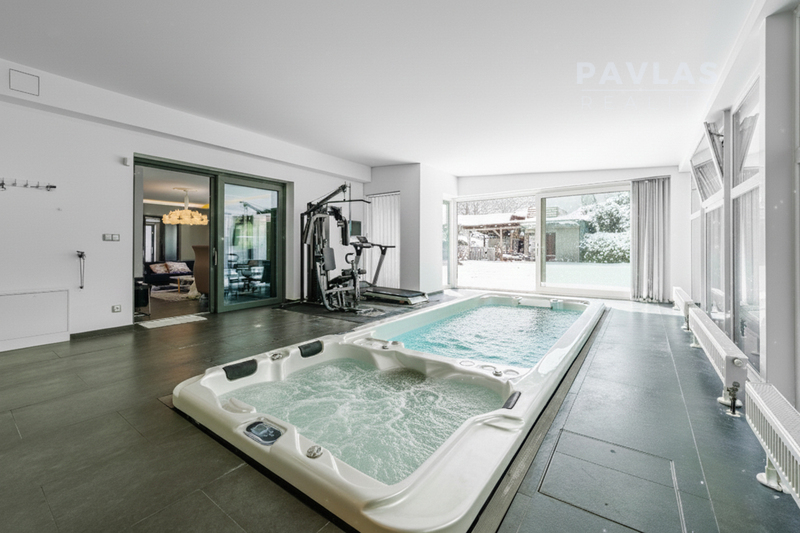 Rodinná rezidence v Novém Spolí – Luxus, prostor a wellness - 4