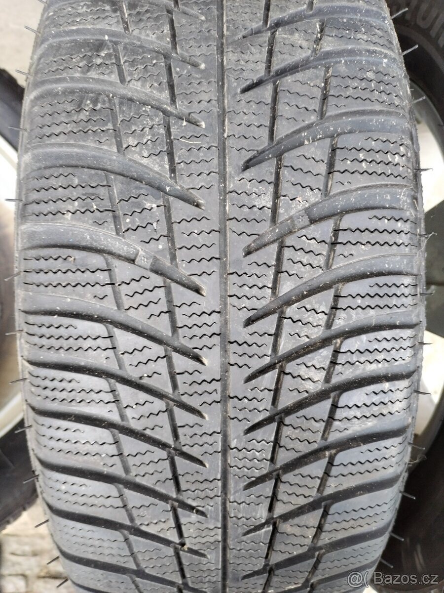 215/60/16 zimní pneu HANKOOK BRIDGESTONE 215/60 R16 - 4