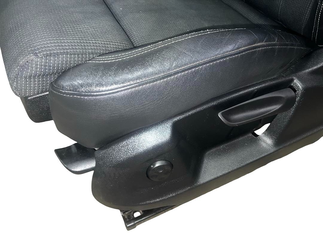 S-Line sedačky černá kůže látka Audi Q3 8U S-line r.v. 2014 - 4