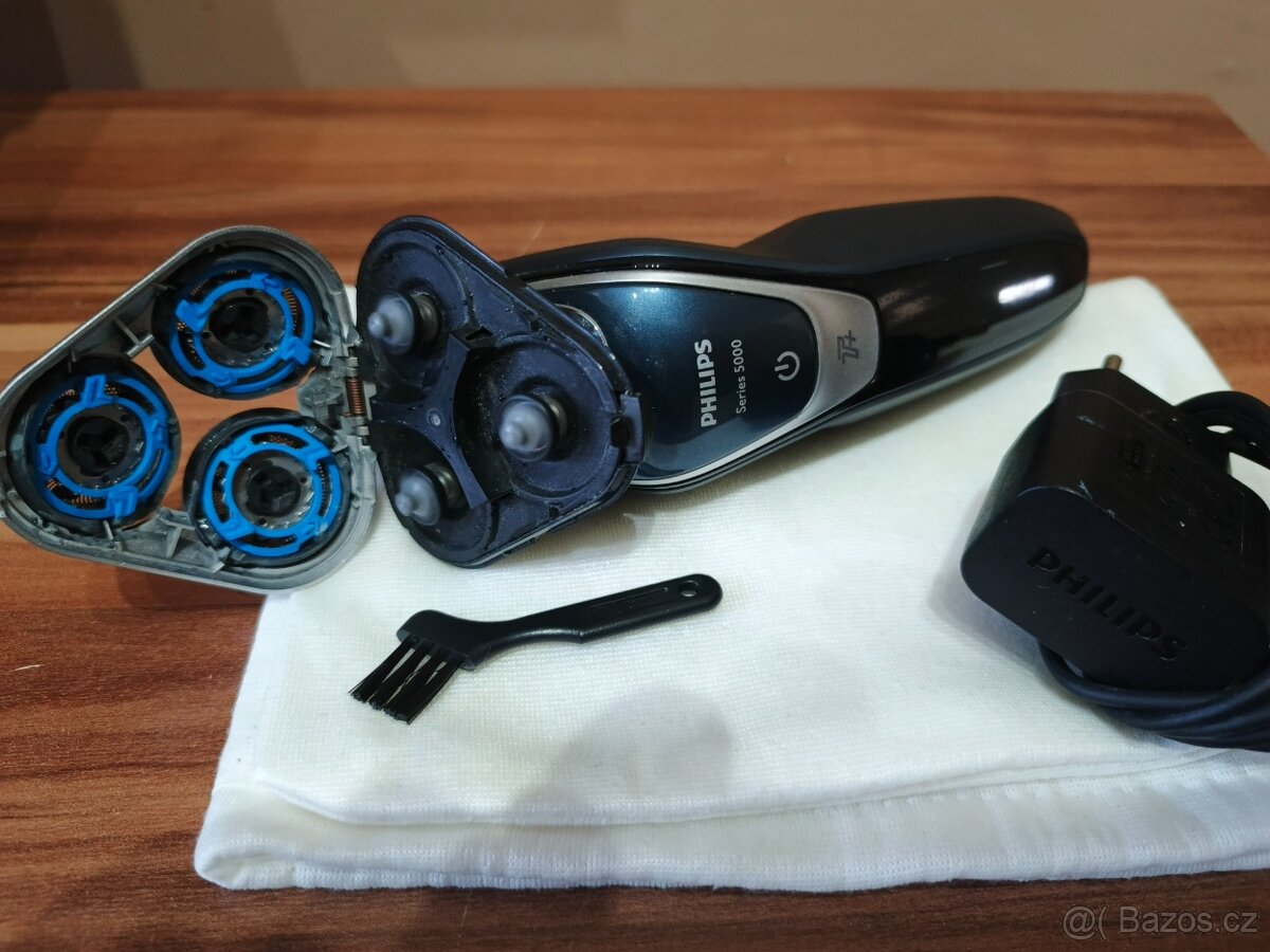 Holící strojek Philips series 5000 model S5672 - 4
