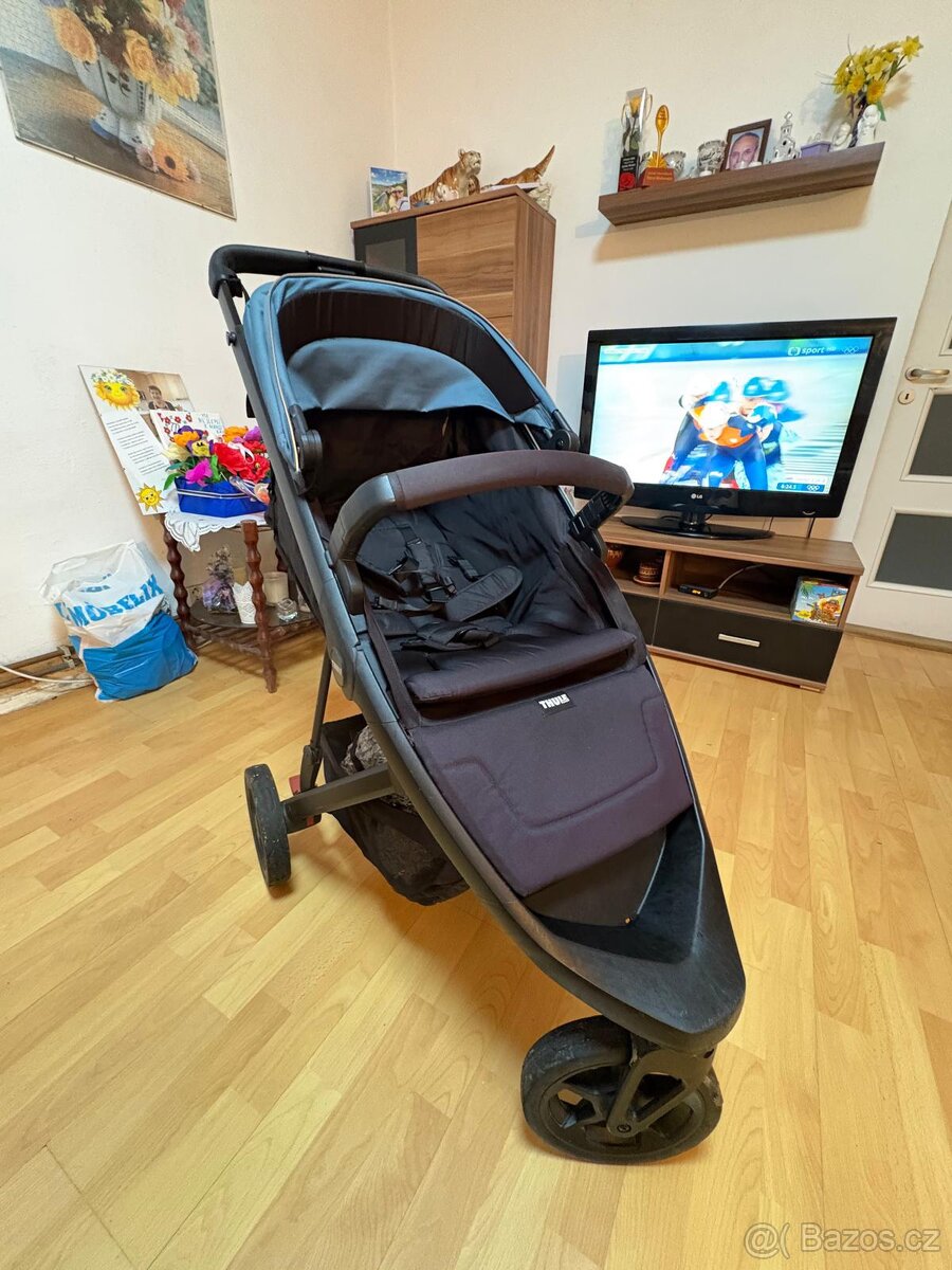 Kočárek thule spring - 4