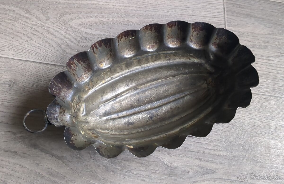 Starožitná KUCHYŇSKÁ FORMA - 4