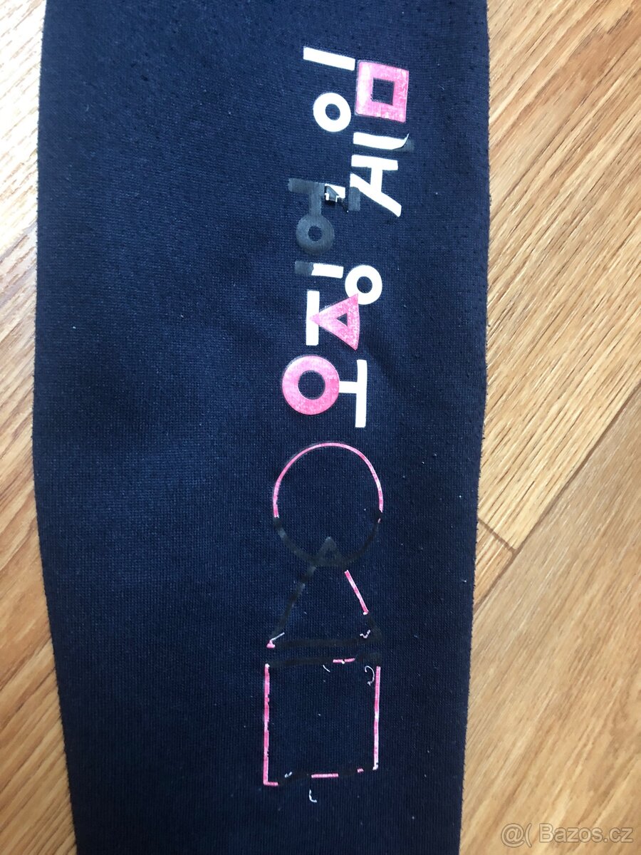 Mikina Squit Game velikost M - 4