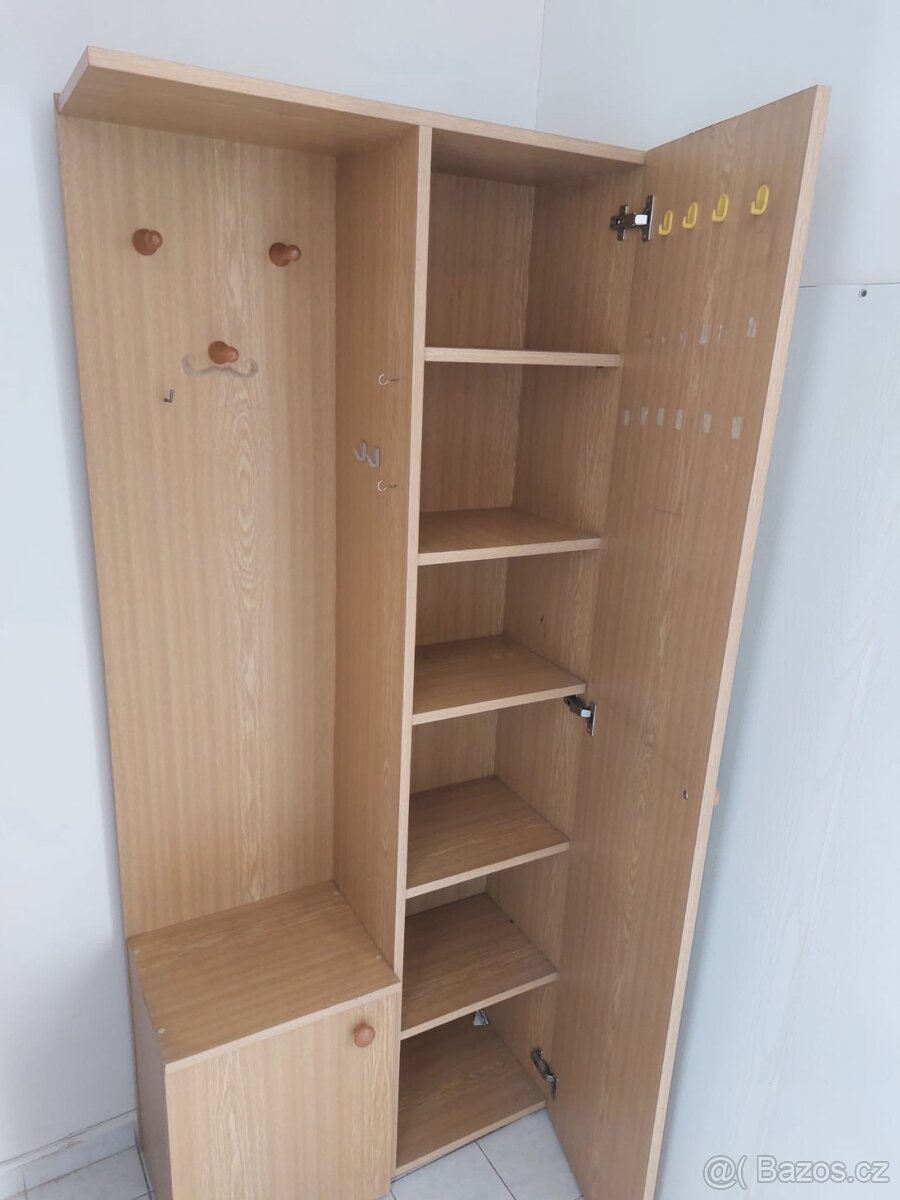 Pohovka a botnik - 4