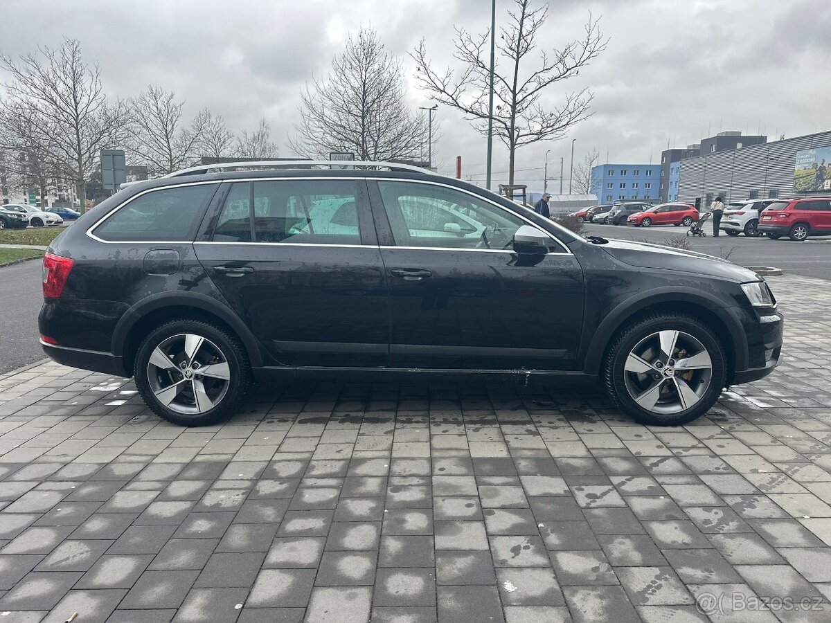 Škoda Octávia Scout - 4
