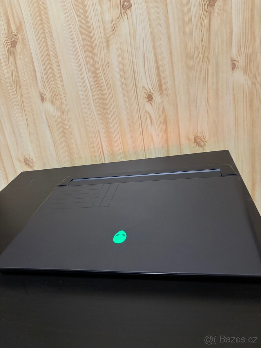 Herní Notebook ALIENWARE M15 R2|RTX 2070 - 4