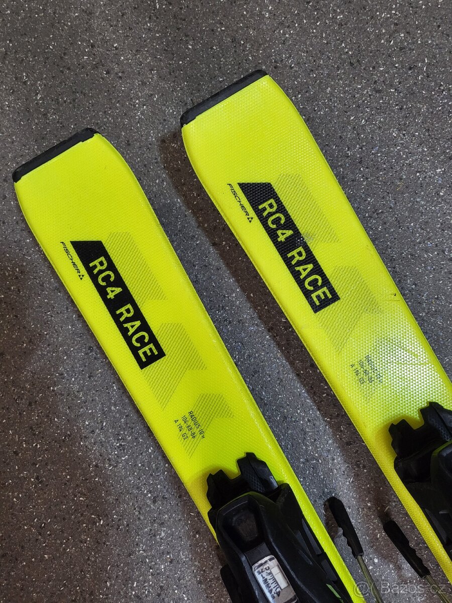 JUNIOR. CARV. LYŽE FISCHER RC4 RACE JR - 120 CM - 4