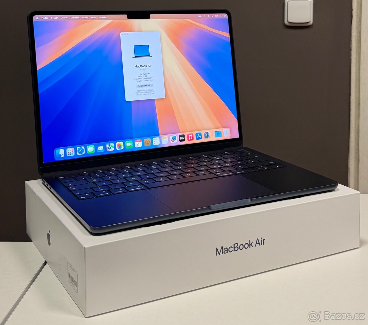 MacBook Air M2 2022 /8GB RAM/M2/256GB SSD/ Záruka - 4