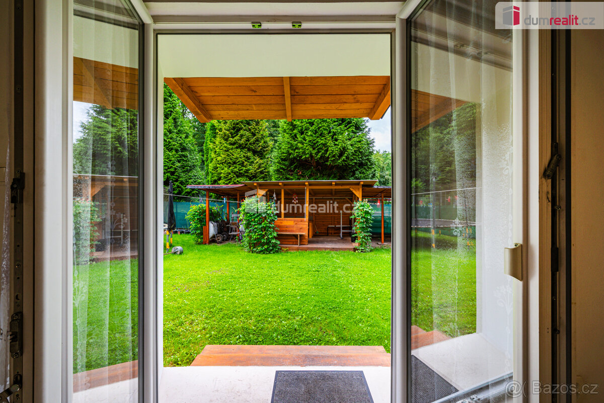 Krásný samostatný prostorný byt 3+1 po kompletní rekonstrukc - 4