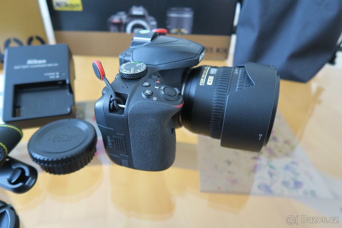 Nikon D3400 + AF-S Nikkor 18-70mm - 4