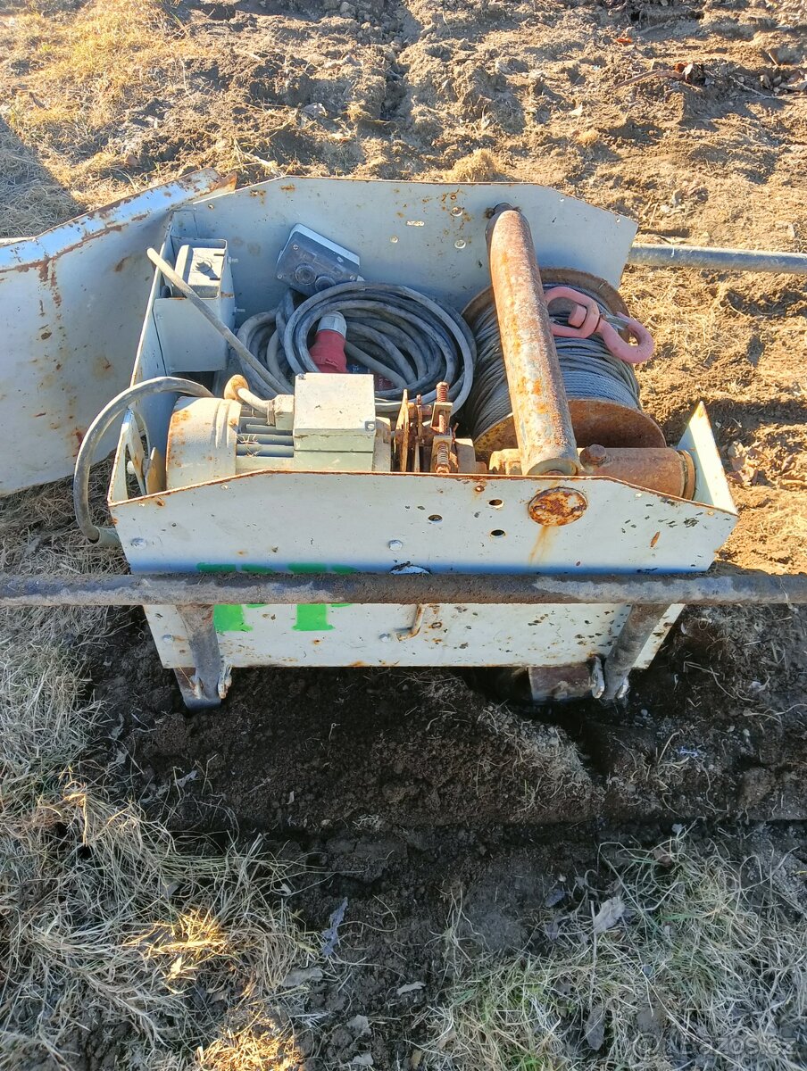 Stavební vrátek - 4