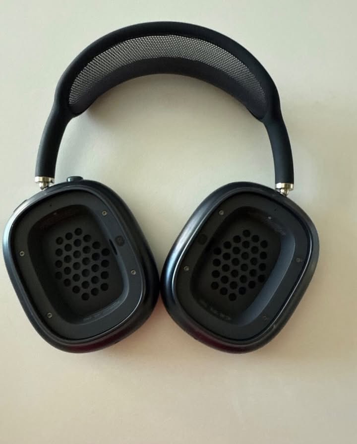 Apple AirPods Max - 4